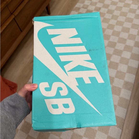 Nike SB Dunk Low Strangelove Size 8.5 US Men - Picture 10 of 11